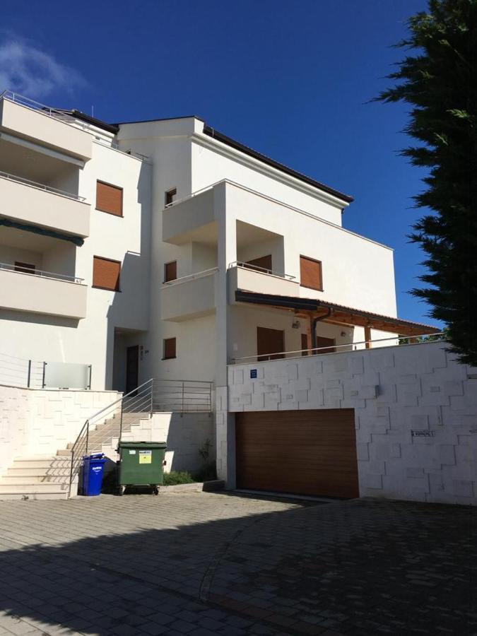 Apartamento Jabuka Banjole Exterior foto
